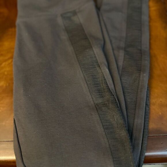 Spanx 2436 Ready To Wear Wow Sneakskin Leggings Charcoal Gray Size M - Picture 4 of 8